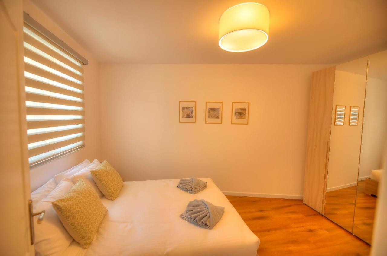 Bright & Cozy 3Bedrooms With Stunning Views Dlap1-1 สลีมา ภายนอก รูปภาพ